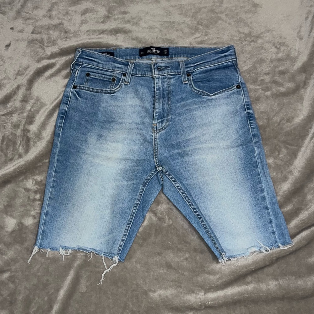 Hollister Light Wash Cut Off Jean Shorts